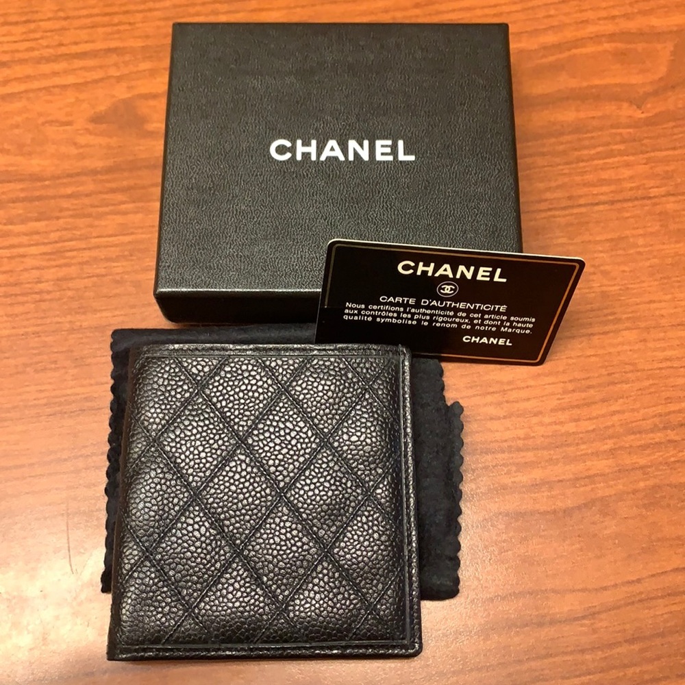 Chanel Caviar Short wallet